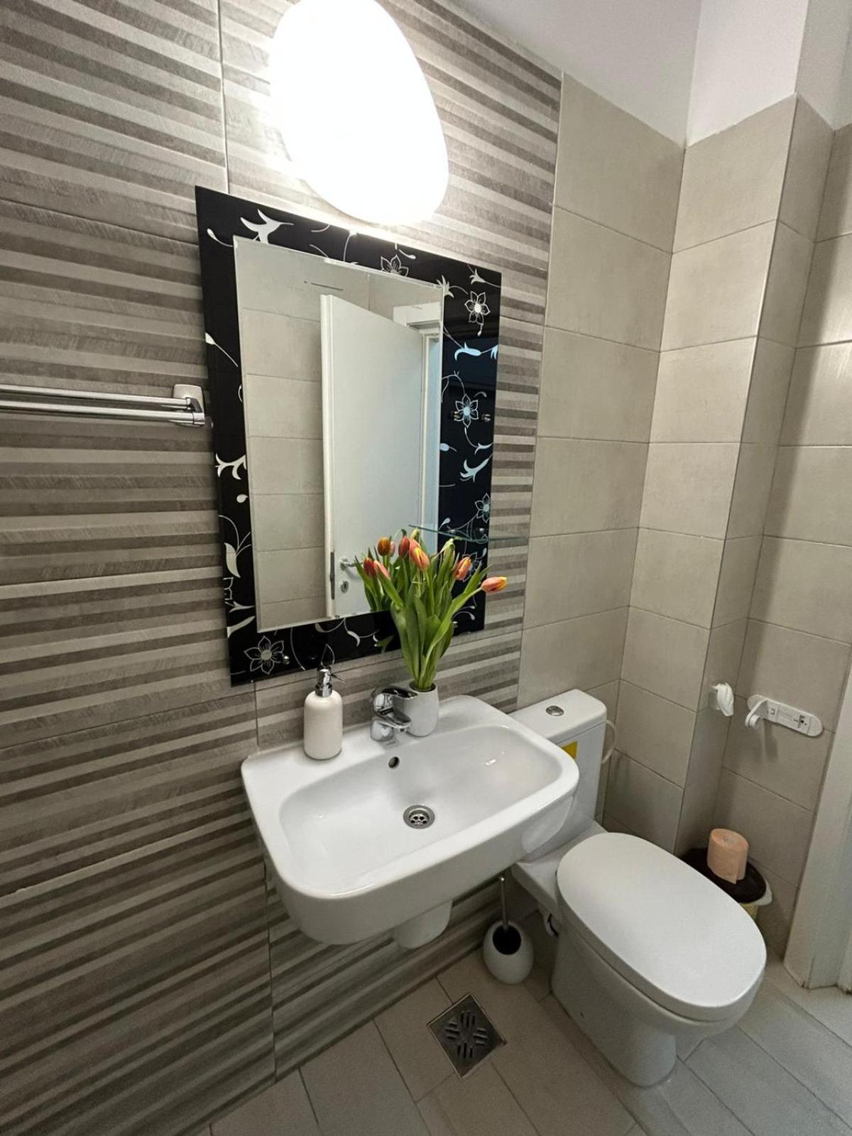 Alystar Apartament Нэводари Экстерьер фото